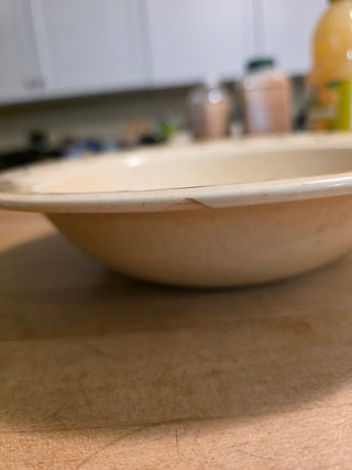 RF Metlox Poppytrail 10" Covered Dish *as is