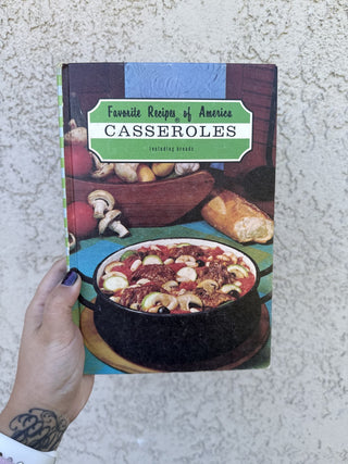 Favorite Recipes of America Casseroles Book 1968 RSV|56902