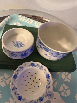 Vintage Tea cup, strainer, bag tray SET MTS