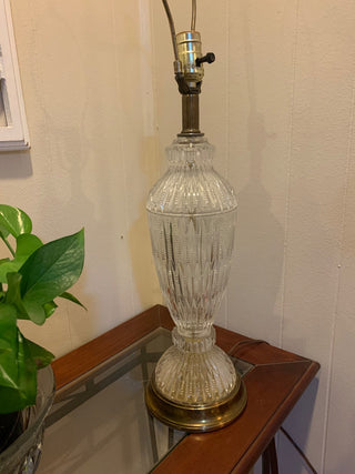 Vintage Glass cut  detailed  w/brass lamp MTS|133686
