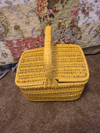 SALE!! "Refreshed" 1980's Wicker Picnic Basket, Double Lids RCD