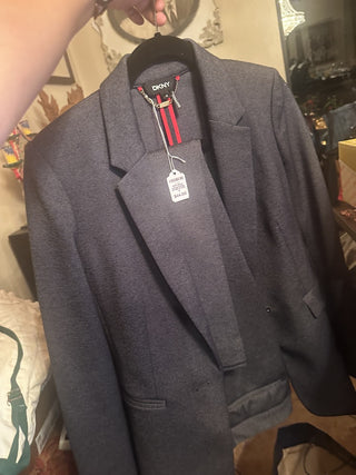 DKNY Gray  Blazer and pants Size 8 P #63 VV MTS|114625