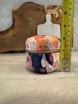 TEA LEAF TIN FALL COLORS|113077