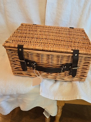 Suitcase Basket, RSV