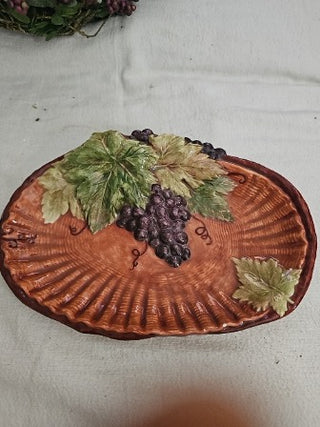 AD. Ceramic Pottery Grapes & Leaf Dish