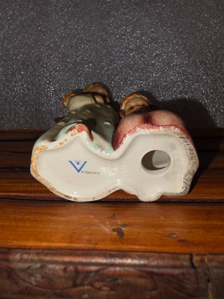 MTS Vtg Goebel Hummel "Little Guardian" Figurine|129937