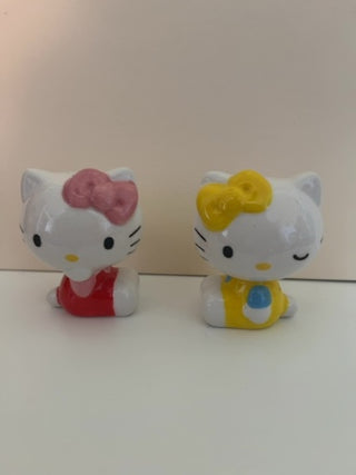 Hello Kitty Salt and Pepper Shaker Set of 2