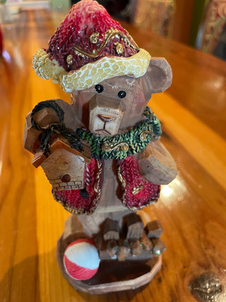 Greenbrier Christmas Bear ~MTS|130617