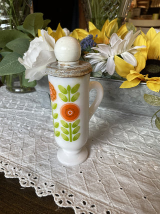 Vtg Avon Dutch Treat Demi Cup RCD