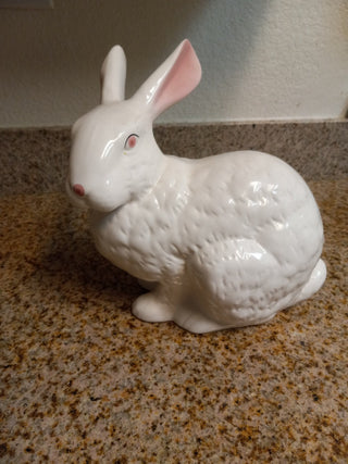 SZ Lrg Pink/White ceramic rabbit