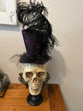 Skeleton Head with purple hat|116963