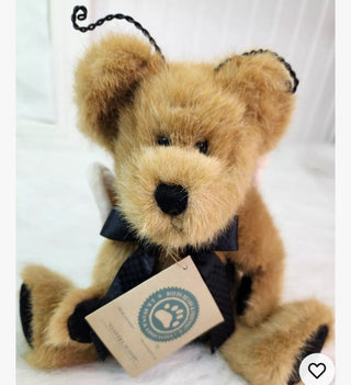VV #62 The Boyds Collection Clover L. Buzzoff Bear