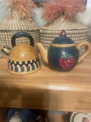 103-Sakura teapot salt&pepper shsker|62680