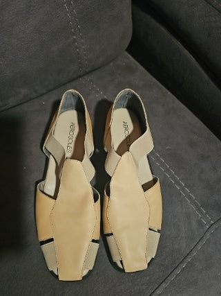 Aerosols Tan Suede Shoes