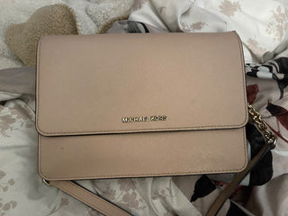 MJ-93 Michael Kors Pink Envelope Purse. MTS