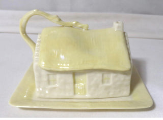 Vintage Belleek Cottage Ireland Porcelain Butter / Cheese Dish #63 VV MTS|111656