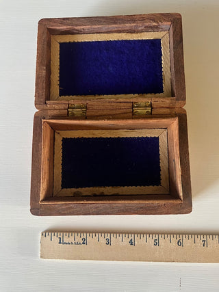 Vintage carved wood box RSV|121335