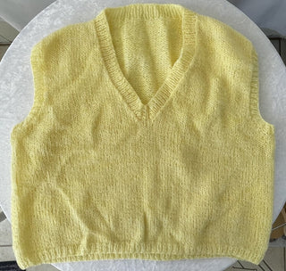 vtg handmade sleeveless yellow sweater RSV