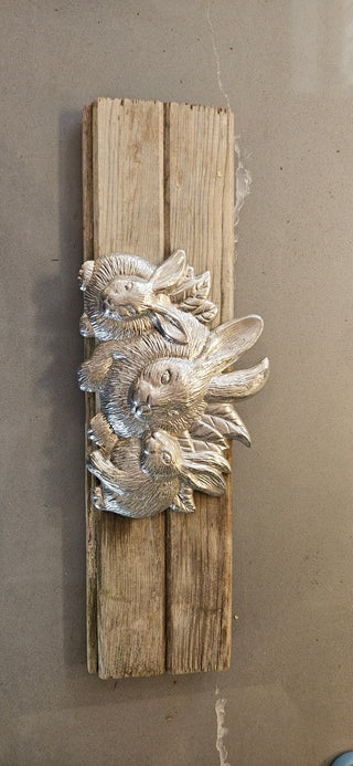 Arthur Court Bunny Plaque (1986)Cast aluminum, pewter tone, mounted on reclaimed wood.Ready to hang. RSV
