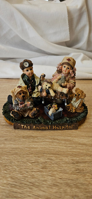 Boyds Animal Hospital Ltd Ed NOS, RSV