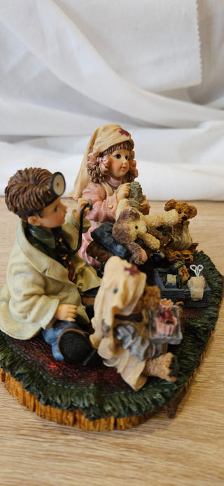 Boyds Animal Hospital Ltd Ed NOS, RSV