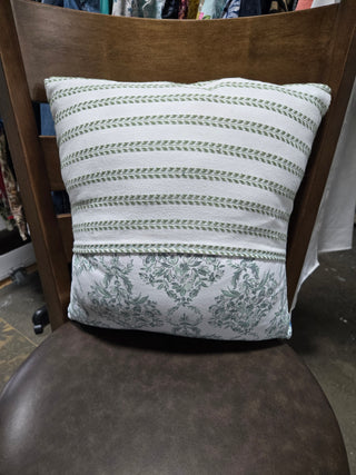 16x16 Prayer/Journal Pillow(pink flowers/green) RCD