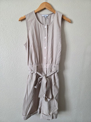 Nine West buttoned romper with tie waist 07N