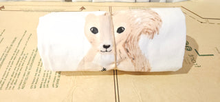Woodland Kitchen Set, Squirrel, 1 illustrated tea towel + 1 coordinating cotton towel.Soft, cozy cottage charm.Gift-ready pairing.