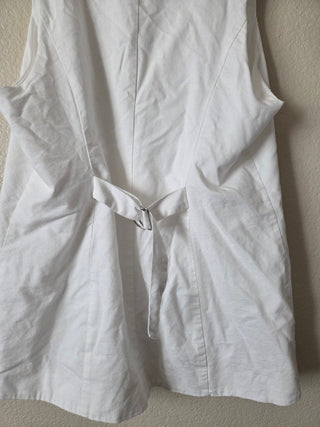 A New Day white vest/tank with buttons 07N