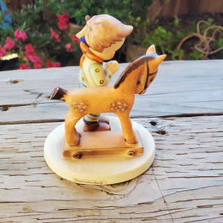 Goebel Hummel Figurine Prayer Before Battle