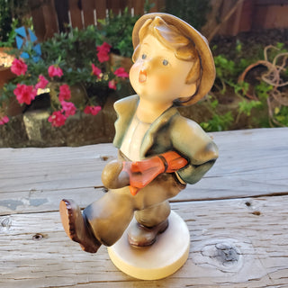 Goebel Hummel Figurine Happy Traveler