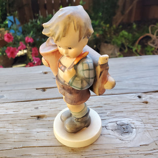 Goebel Hummel Figurine Little Scholar