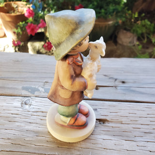 Goebel Hummel Figurine The Lost Sheep