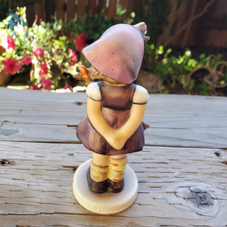 Goebel Hummel Figurine Which Hand