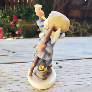 Goebel Hummel Figurine Hear Ye Hear Ye