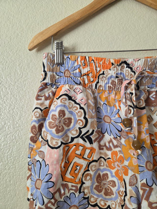 Nicole Miller 100% linen floral printed shorts