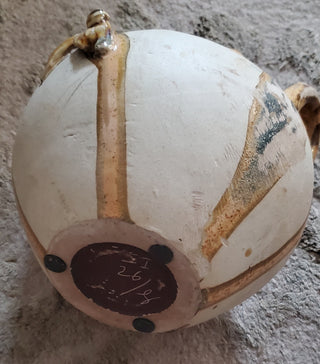 SIGNED 3D DRAGON FLY POT