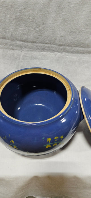 VNTG USA Pottery Colonial Bean Pot/Cookie Jar w/Lid