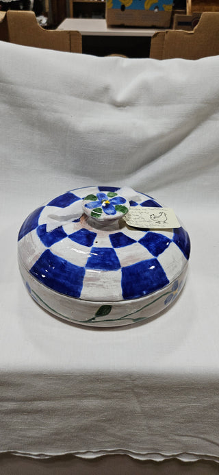 Pancake or Tortilla Keeper
Hand-painted studio pottery
Lidded
Signed
Vintage