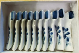 PORCELAIN 10 piece chopstick rest