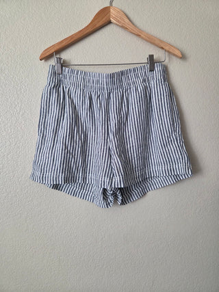Old Navy striped linen blend shorts