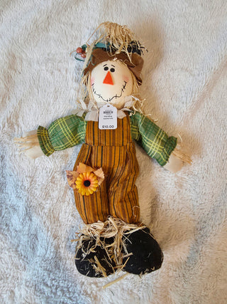 Standing scarecrow
