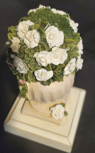 Mini resin bush/flowers