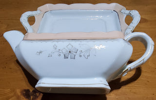 Vtg gravy boat