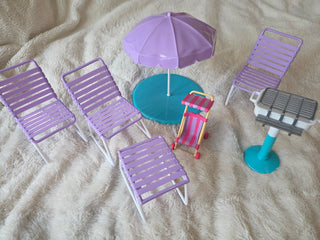 Vintage Barbie Backyard Patio Umbrella Picnic Playset #7750 1986
