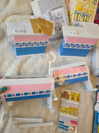 Shoppin' Fun Barbie & Kelly Supermarket Playset 1996 Used Mostly Complete
