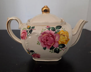 Sadler Pink/Yellow Roses Teapot