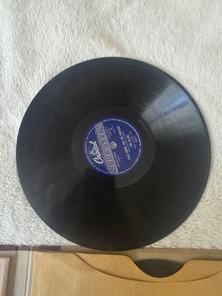 Bugs Bunny and the Tortoise Capitol DBX-93 78 RPM Record Reader Set