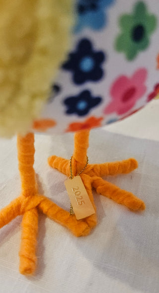 Spritz Featherly Friends: Hue 2025 Easter Spring Bird