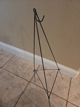 Wire Easel